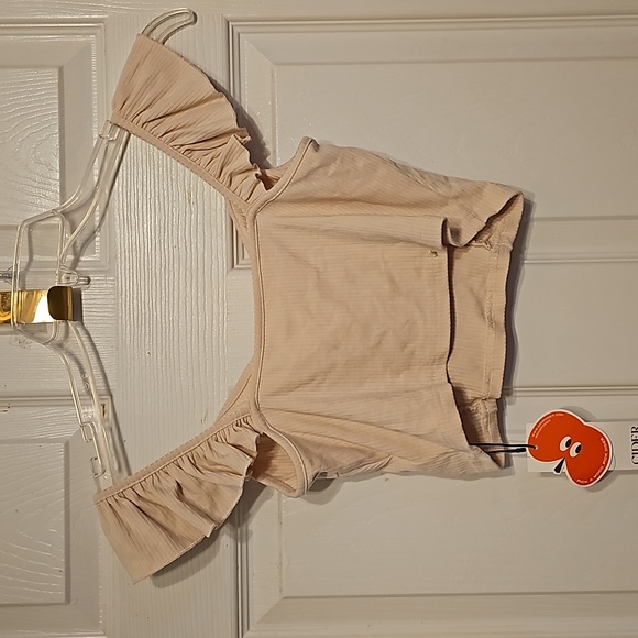 Top - Picture 3 of 4